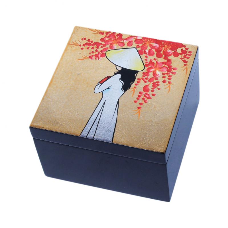 Hộp vuông 10x10 h7 cô gái đào