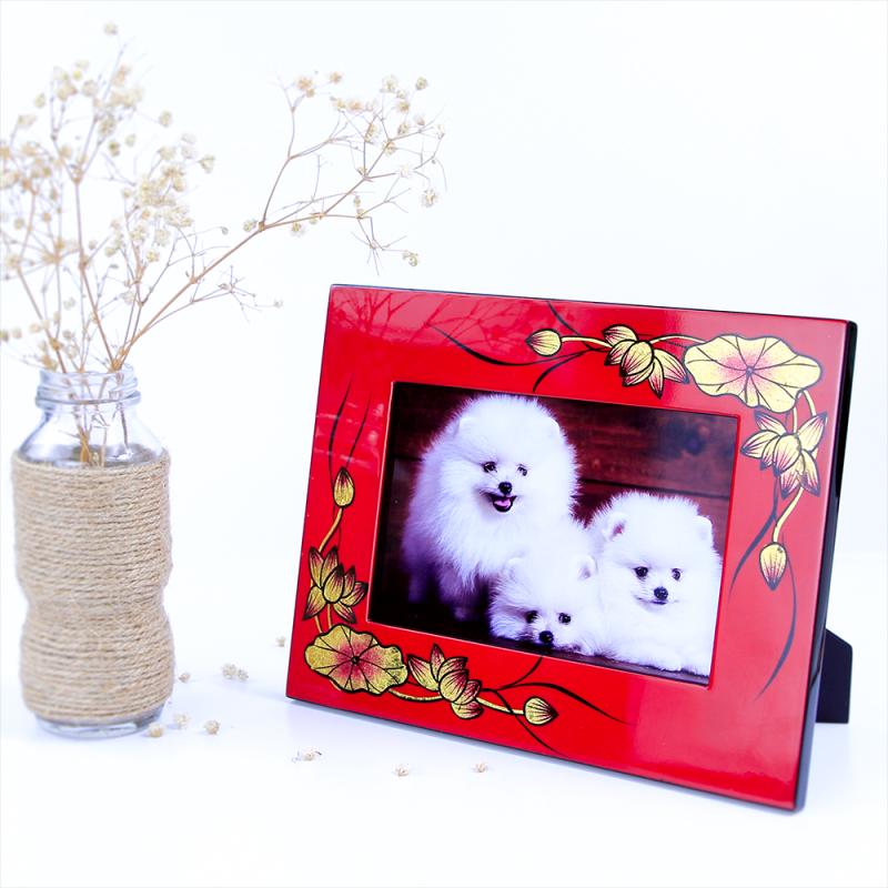 Khung ảnh 16x21 sen đỏ